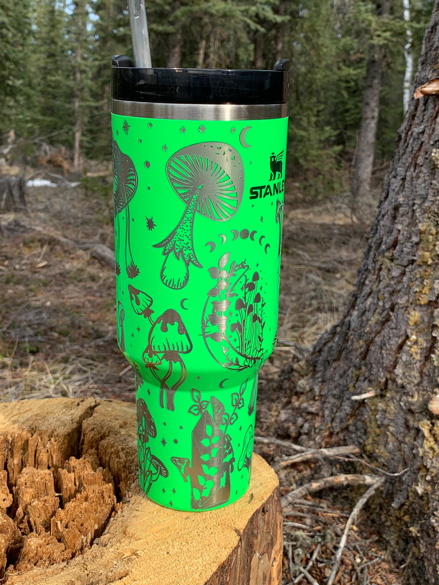 Stanley 40.oz Quencher. Engraved Tumbler, Mushrooms.